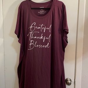 Torrid size 6 slim fit tee.